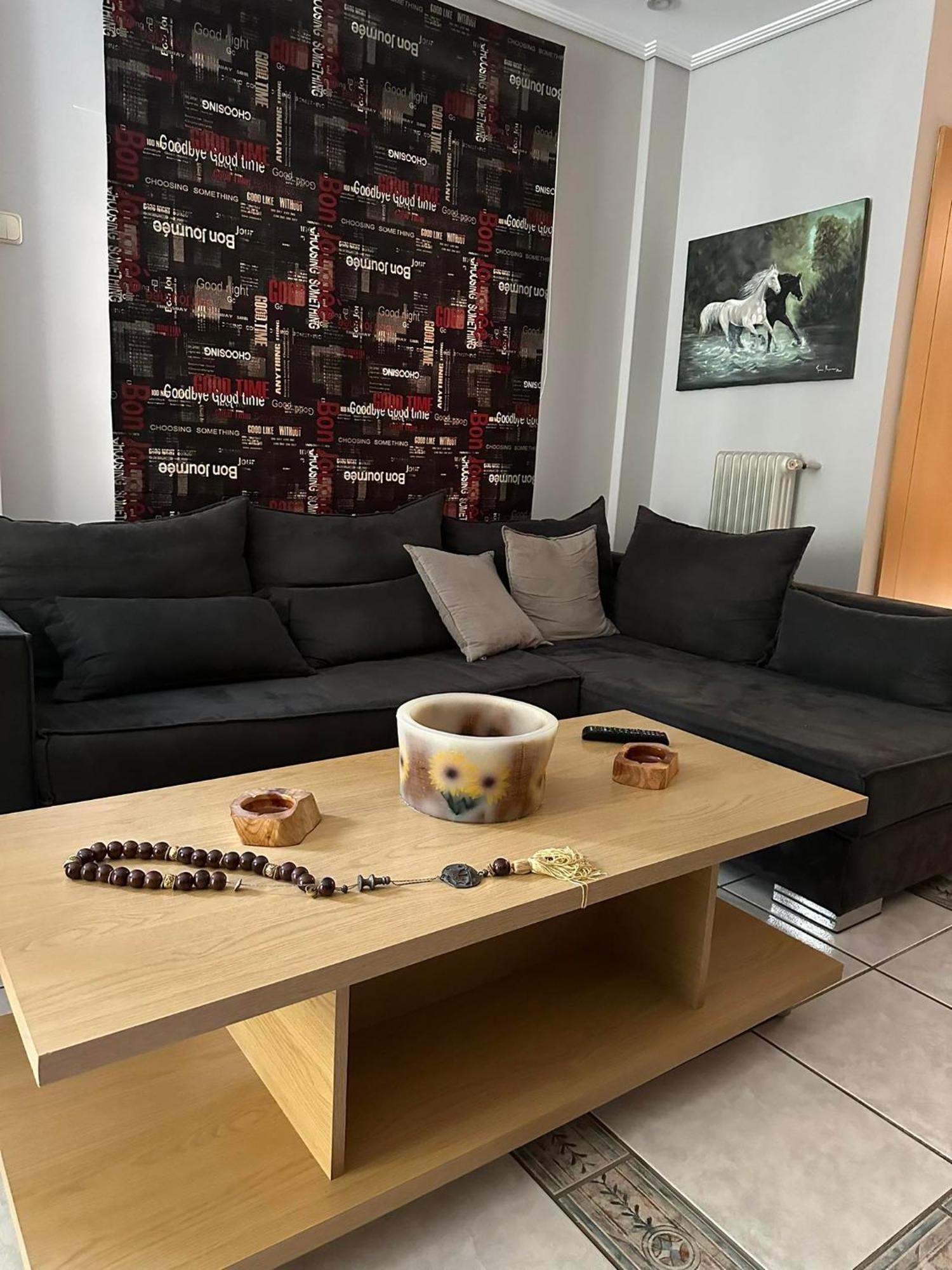 Angel , Luxury 2Bd Apartment Next To The Beach Athen Exterior foto
